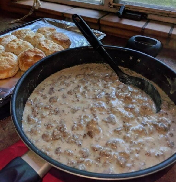Pioneer Woman Sausage Gravy